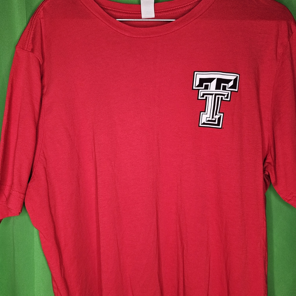 Seven7 Bold Red Men's Tee with Graphic